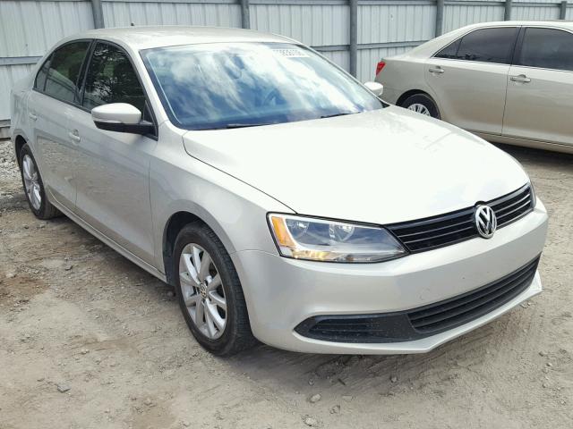 3VWDX7AJ8CM313132 - 2012 VOLKSWAGEN JETTA SE SILVER photo 1