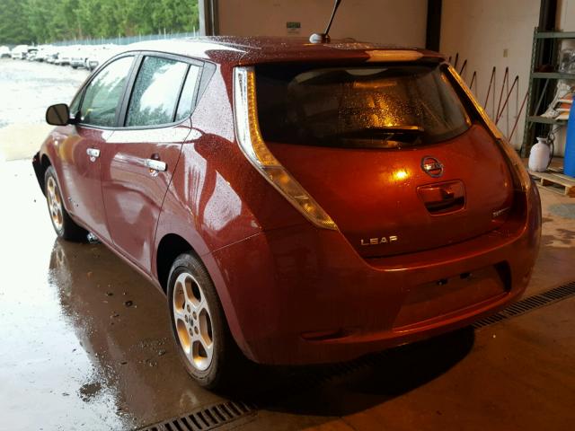 JN1AZ0CPXBT001776 - 2011 NISSAN LEAF SV MAROON photo 3