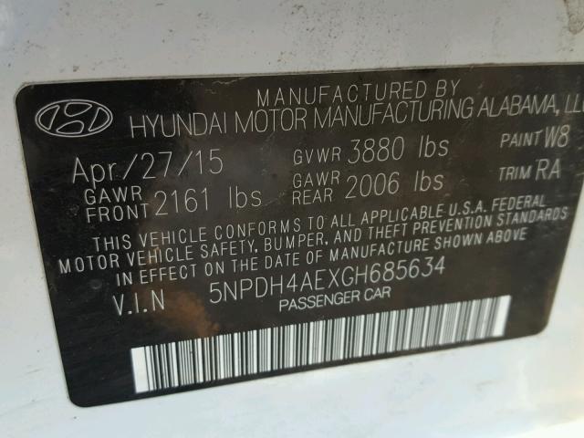 5NPDH4AEXGH685634 - 2016 HYUNDAI ELANTRA SE WHITE photo 10