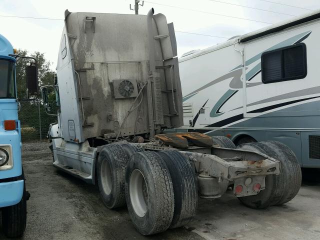 1FUJA6CK95LU64677 - 2005 FREIGHTLINER CONVENTION WHITE photo 3