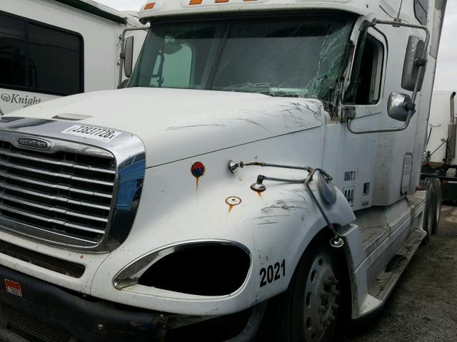 1FUJA6CK95LU64677 - 2005 FREIGHTLINER CONVENTION WHITE photo 9