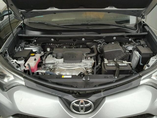 2T3JFREV9GW442230 - 2016 TOYOTA RAV4 SE SILVER photo 7