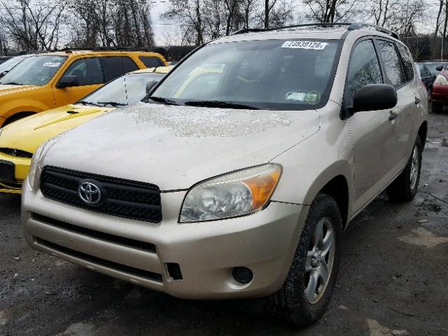 JTMBD33V465038929 - 2006 TOYOTA RAV4 GOLD photo 2