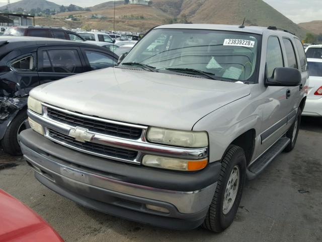 1GNEC13T95R105087 - 2005 CHEVROLET TAHOE C150 GRAY photo 2