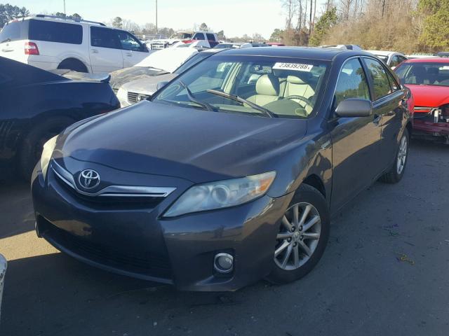 4T1BB3EK6BU132489 - 2011 TOYOTA CAMRY HYBR GRAY photo 2