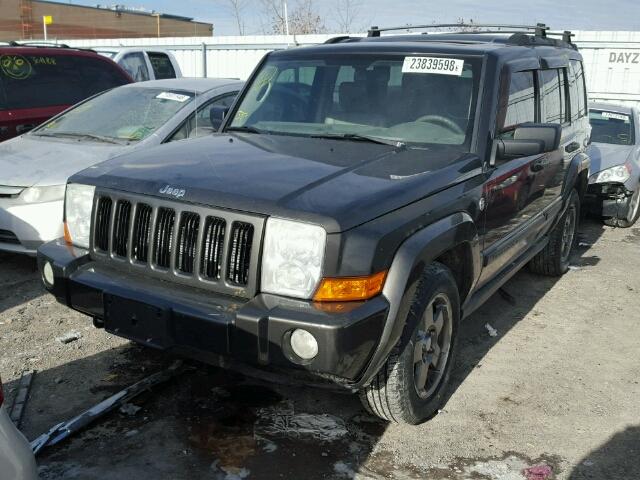 1J8HG48N26C137866 - 2006 JEEP COMMANDER GRAY photo 2