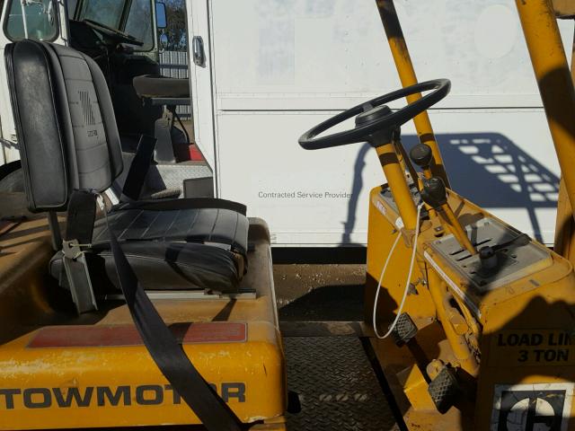 89M1470 - 2000 CATERPILLAR FORKLIFT YELLOW photo 5