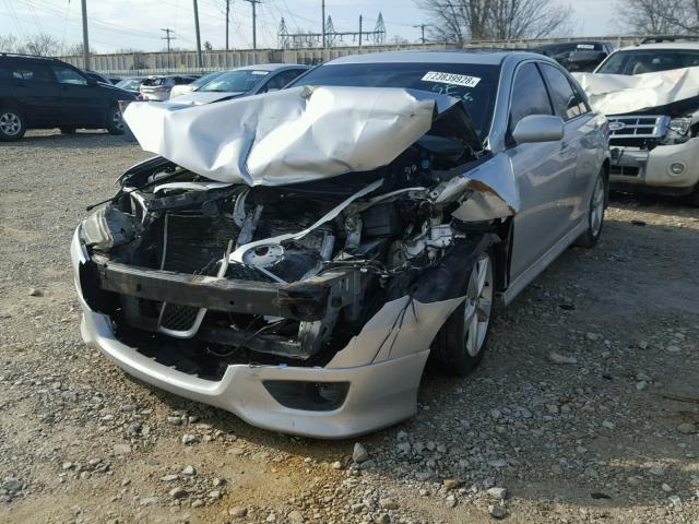 4T1BF3EK5BU198391 - 2011 TOYOTA CAMRY BASE SILVER photo 2