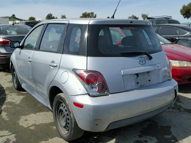 JTKKT624850119966 - 2005 TOYOTA SCION XA SILVER photo 3