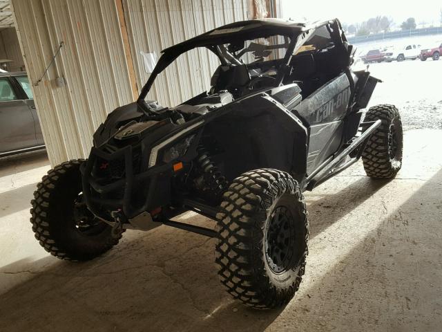 3JBVXAW29HK002644 - 2017 CAN-AM MAVERICK X BLACK photo 2