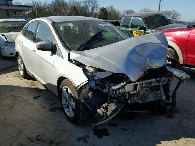 1FAHP3F22CL443820 - 2012 FORD FOCUS SE SILVER photo 1