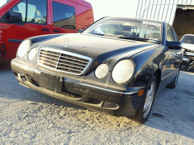 WDBJF83J1YX036528 - 2000 MERCEDES-BENZ E 430 BLACK photo 2