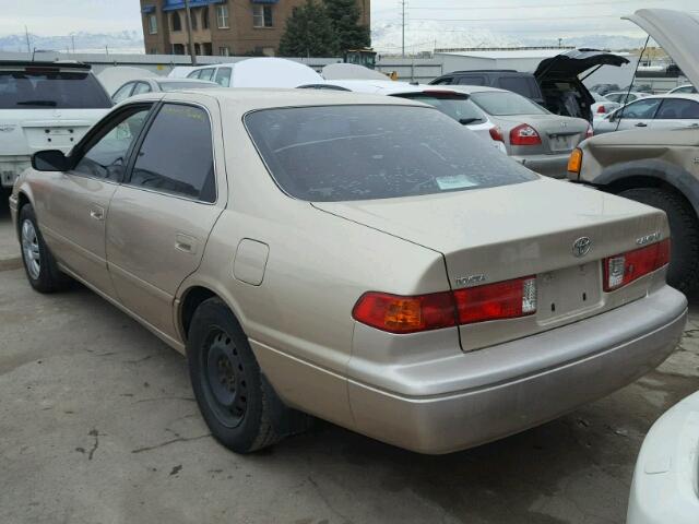 JT2BG22K5Y0526319 - 2000 TOYOTA CAMRY CE BEIGE photo 3