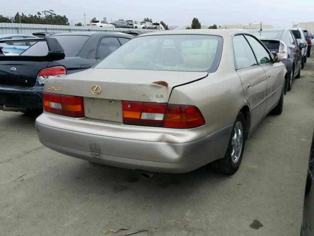 JT8BF22G8V0051555 - 1997 LEXUS ES 300 GOLD photo 4