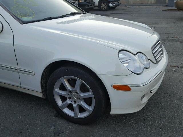 WDBRF92H67F860410 - 2007 MERCEDES-BENZ C 280 4MAT WHITE photo 9