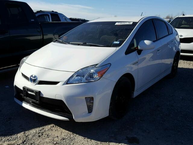 JTDKN3DUXD5656305 - 2013 TOYOTA PRIUS WHITE photo 2