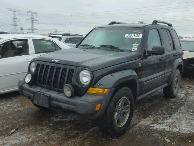 1J4GL38K86W176470 - 2006 JEEP LIBERTY RE BLACK photo 2