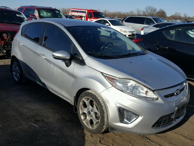 3FADP4FJXBM121855 - 2011 FORD FIESTA SES SILVER photo 1