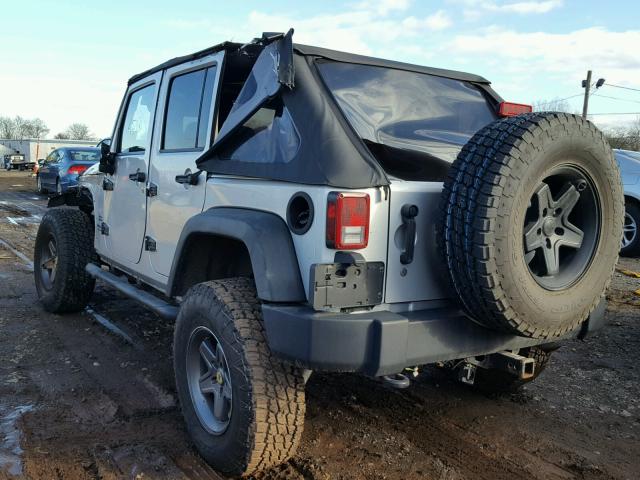 1J4HA3H1XBL504484 - 2011 JEEP WRANGLER U SILVER photo 3