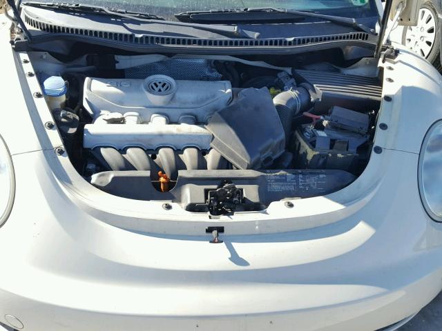 3VWRF31Y56M309199 - 2006 VOLKSWAGEN NEW BEETLE 奶油色 照片 7