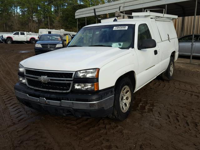 1GCEC14X47Z147163 - 2007 CHEVROLET SILVERADO WHITE photo 2