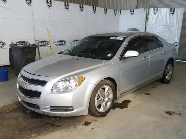 1G1ZC5E04A4107351 - 2010 CHEVROLET MALIBU 1LT SILVER photo 2