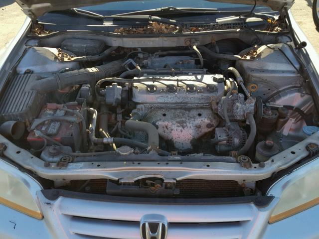 1HGCF86661A112076 - 2001 HONDA ACCORD VAL SILVER photo 7