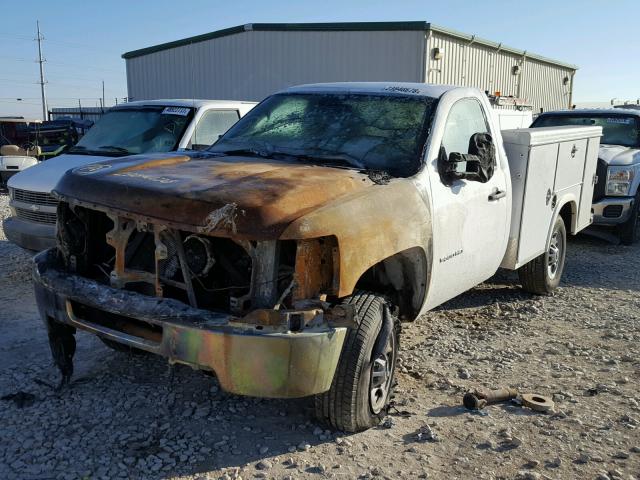 1GB0CVCG5EF169386 - 2014 CHEVROLET SILVERADO WHITE photo 2