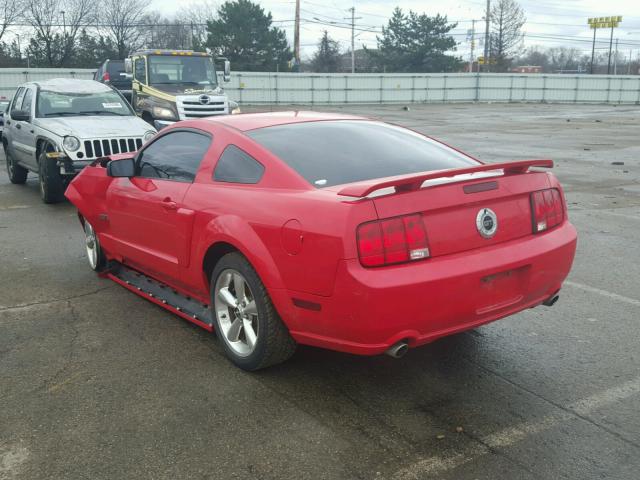 1ZVHT82H485180204 - 2008 FORD MUSTANG GT RED photo 3