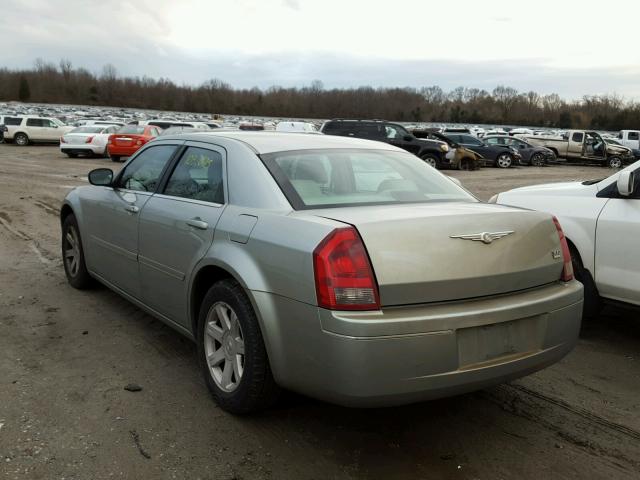 2C3JA53G05H586360 - 2005 CHRYSLER 300 TOURIN GREEN photo 3