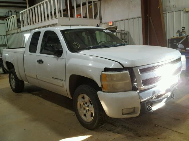 2GCEC19JX71657840 - 2007 CHEVROLET SILVERADO WHITE photo 1