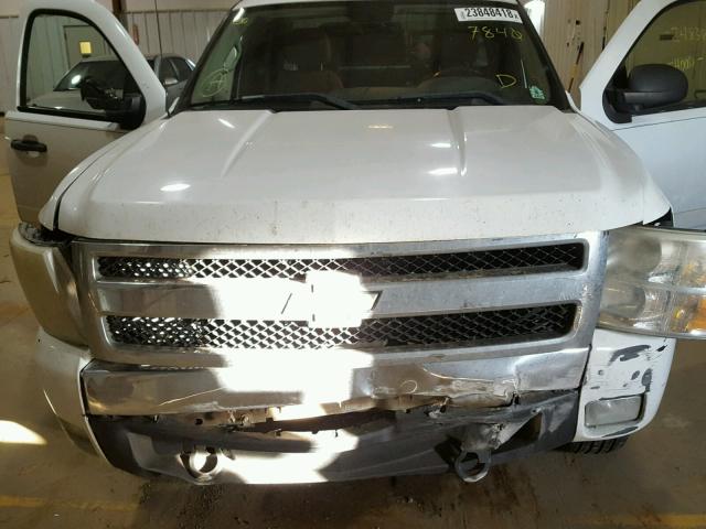 2GCEC19JX71657840 - 2007 CHEVROLET SILVERADO WHITE photo 7