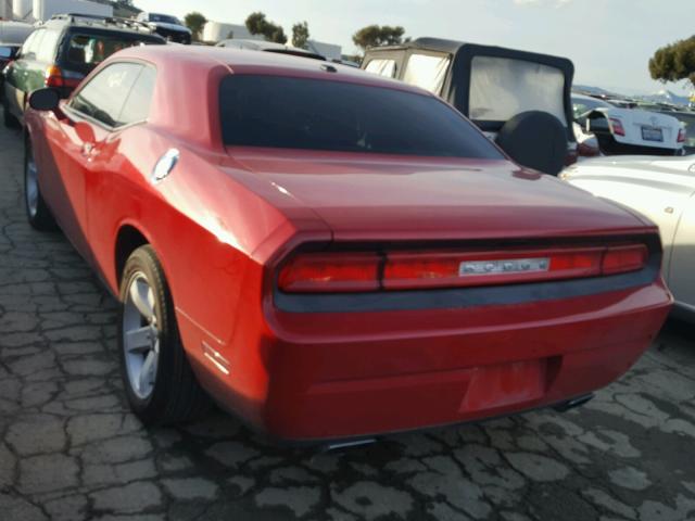 2C3CDYAG7CH293797 - 2012 DODGE CHALLENGER RED photo 3