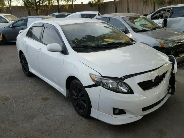 1NXBU4EE1AZ237918 - 2010 TOYOTA COROLLA BA WHITE photo 1