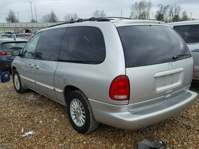 1C4GP44GXYB625403 - 2000 CHRYSLER TOWN & COU SILVER photo 3