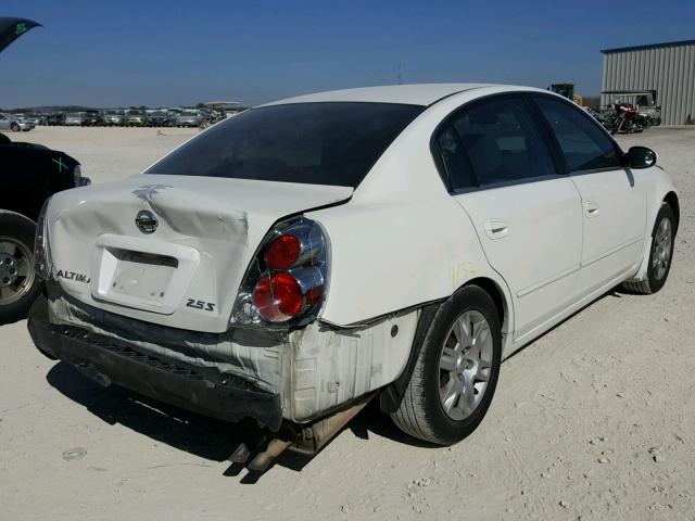 1N4AL11D85C204964 - 2005 NISSAN ALTIMA S WHITE photo 4