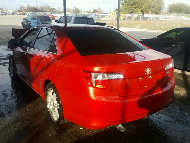 4T1BF1FK4DU673163 - 2013 TOYOTA CAMRY L RED photo 3