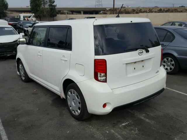 JTLZE4FE9DJ046966 - 2013 TOYOTA SCION XB WHITE photo 3