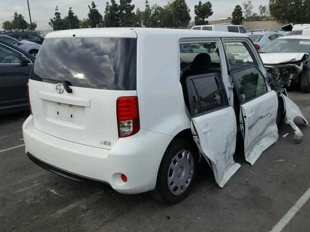 JTLZE4FE9DJ046966 - 2013 TOYOTA SCION XB WHITE photo 4
