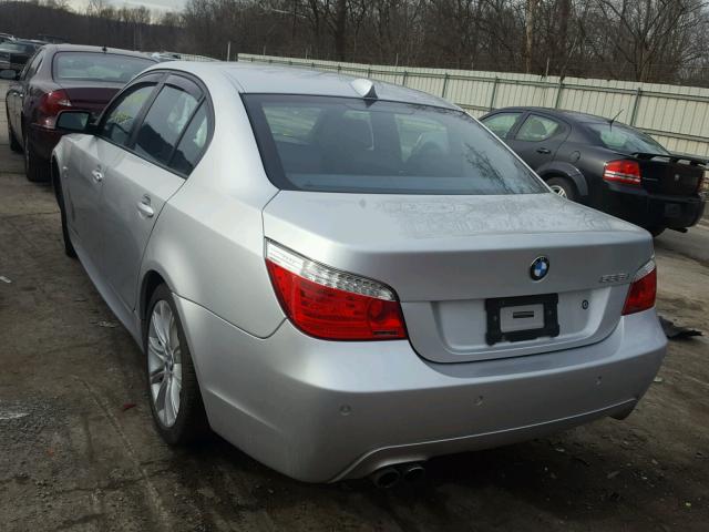 WBANV9C5XAC137723 - 2010 BMW 535 XI ვერცხლისფერი ფოტო 3