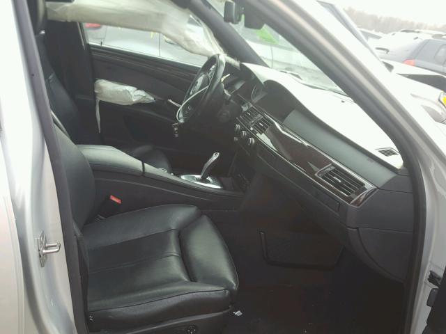 WBANV9C5XAC137723 - 2010 BMW 535 XI ვერცხლისფერი ფოტო 5