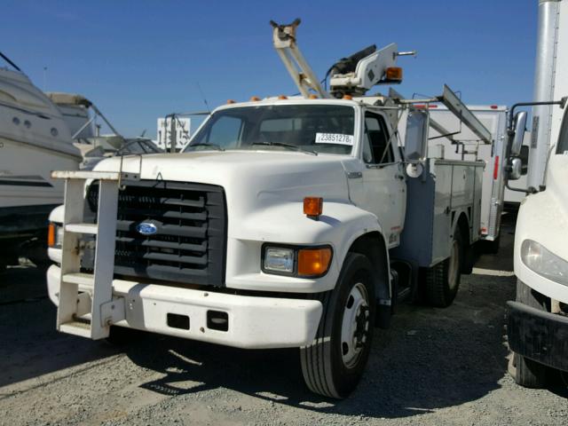 1FDMF70J7SVA82991 - 1995 FORD F700 WHITE photo 2