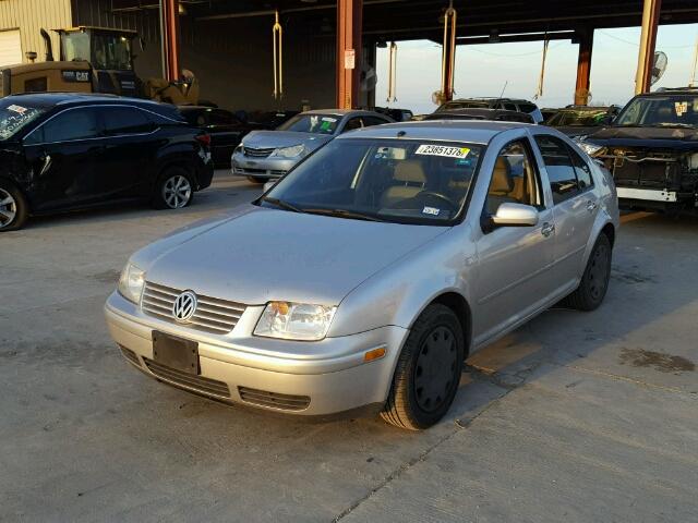 3VWRA29M7YM184350 - 2000 VOLKSWAGEN JETTA GL GRAY photo 2