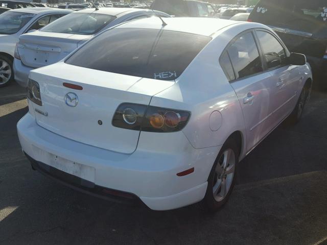 JM1BK124X61427472 - 2006 MAZDA 3 S WHITE photo 4