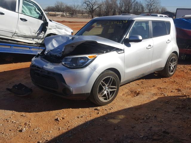 KNDJP3A58F7763945 - 2015 KIA SOUL + SILVER photo 2