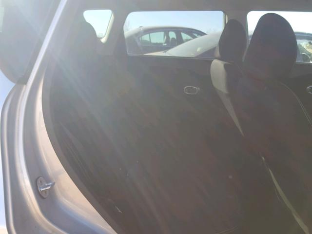 KNDJP3A58F7763945 - 2015 KIA SOUL + SILVER photo 6