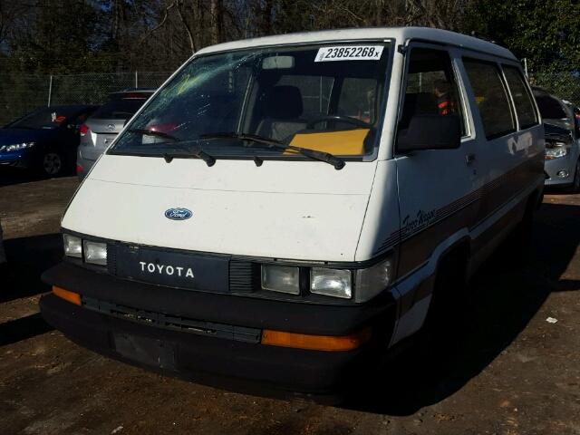 JT4YR29VXH5048011 - 1987 TOYOTA VAN WAGON WHITE photo 2