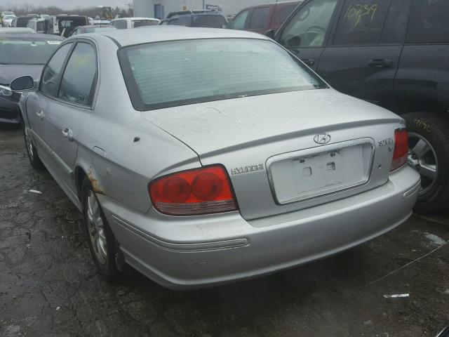 KMHWF35H25A130173 - 2005 HYUNDAI SONATA GLS SILVER photo 3