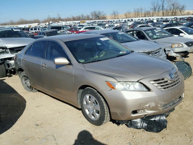 4T1BE46K67U075729 - 2007 TOYOTA CAMRY NEW GOLD photo 1
