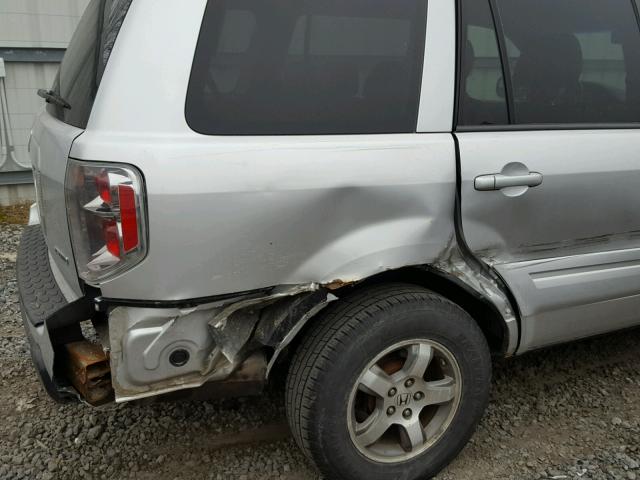 5FNYF18567B028324 - 2007 HONDA PILOT EXL SILVER photo 9